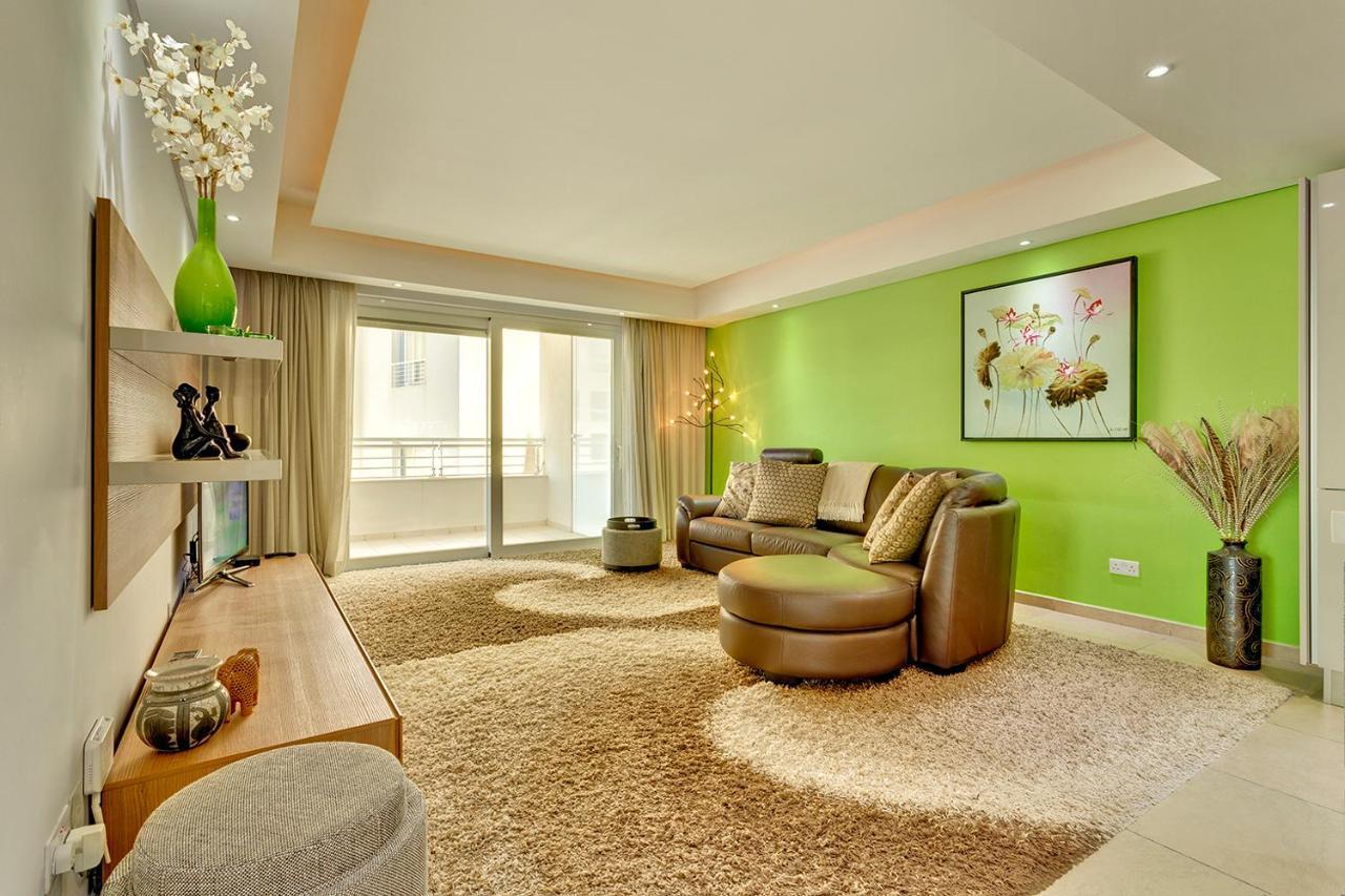 Luxury Apartment Inc Pool & Views Слима Экстерьер фото